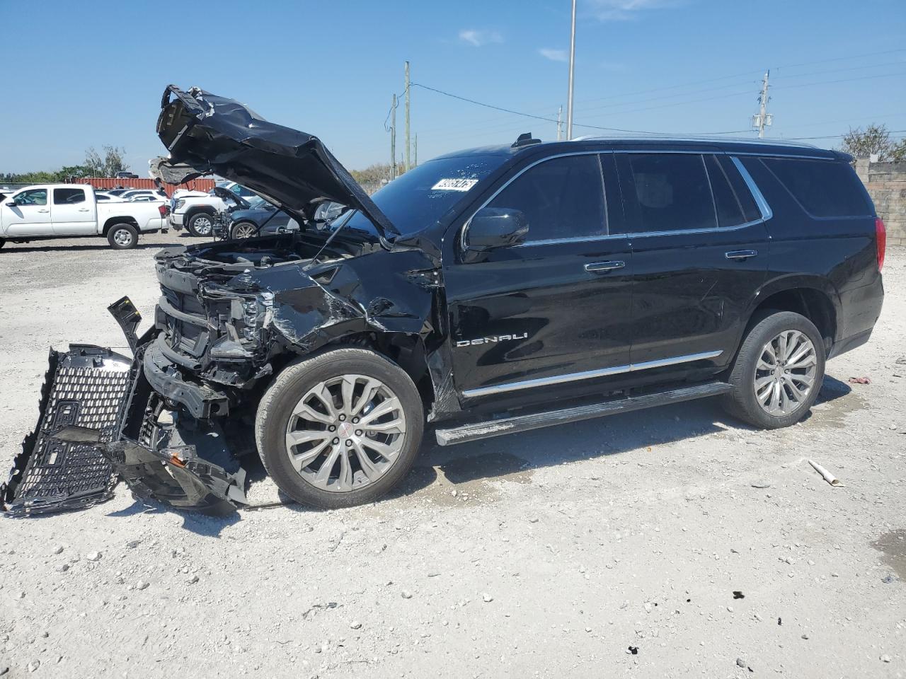GMC YUKON DENA 2023
