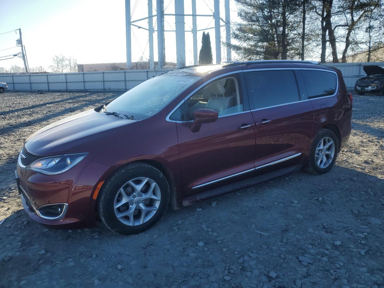 CHRYSLER PACIFICA T 2017