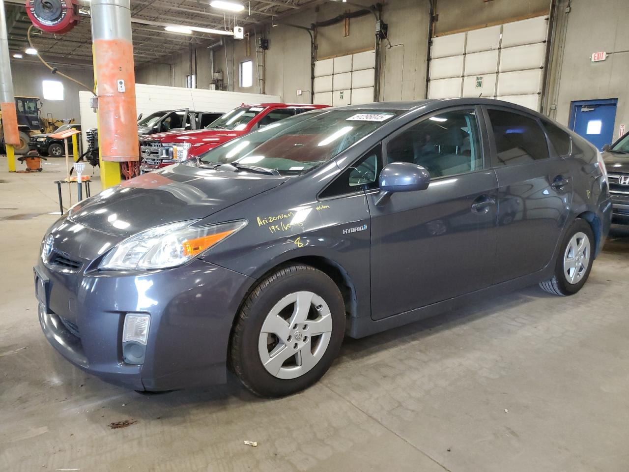 TOYOTA PRIUS 2010