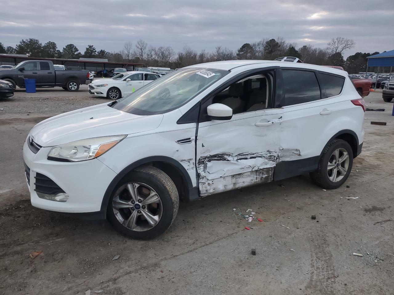 FORD ESCAPE SE 2015