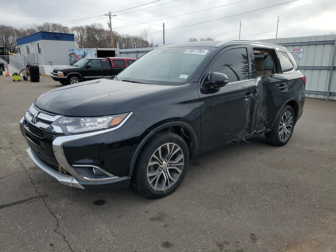 MITSUBISHI OUTLANDER 2018