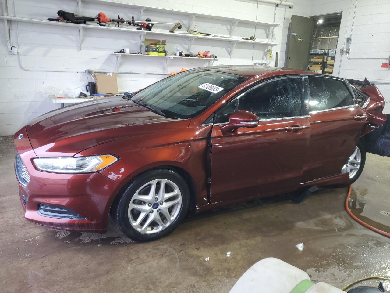 FORD FUSION SE 2016