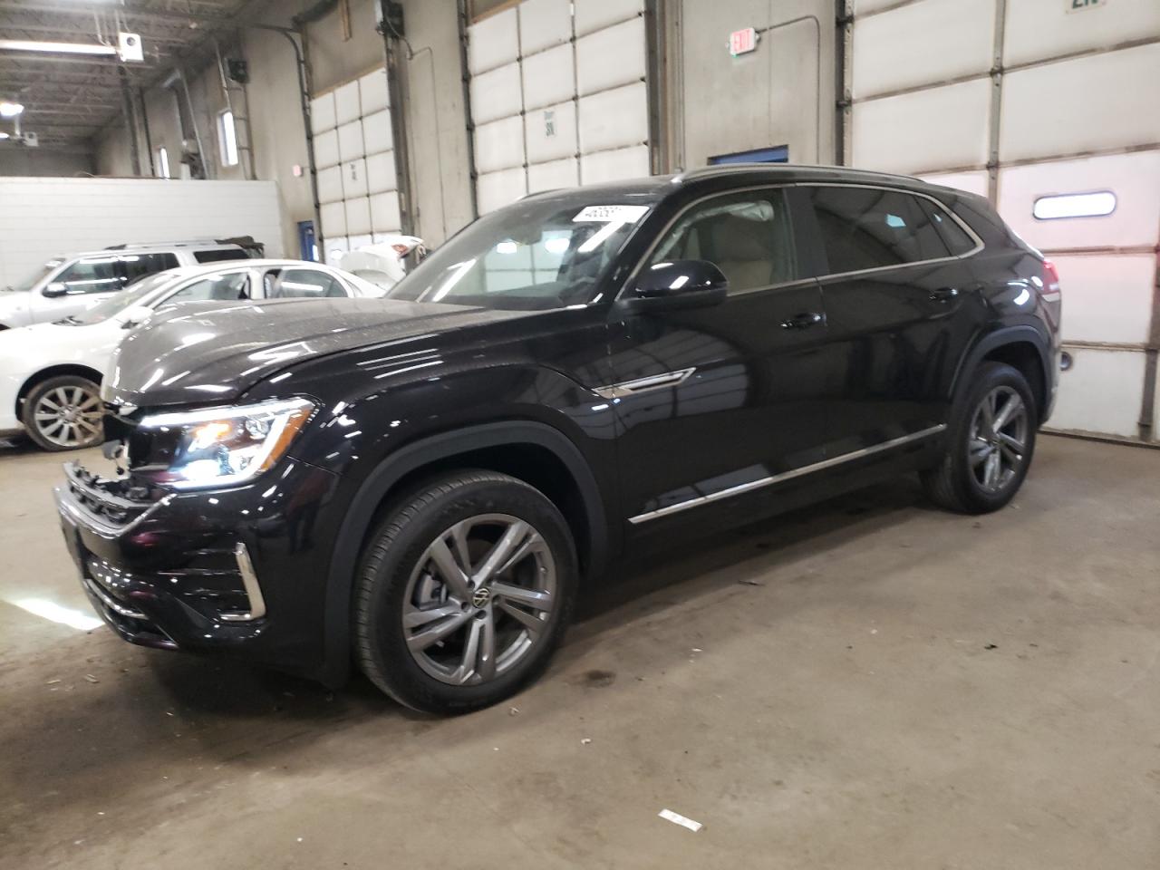 VOLKSWAGEN ATLAS CROS 2024