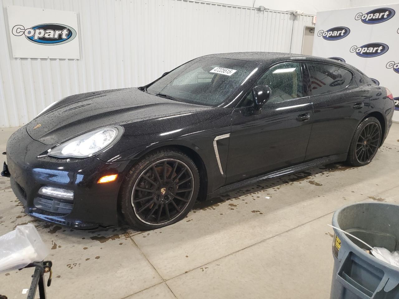 PORSCHE PANAMERA 2 2013