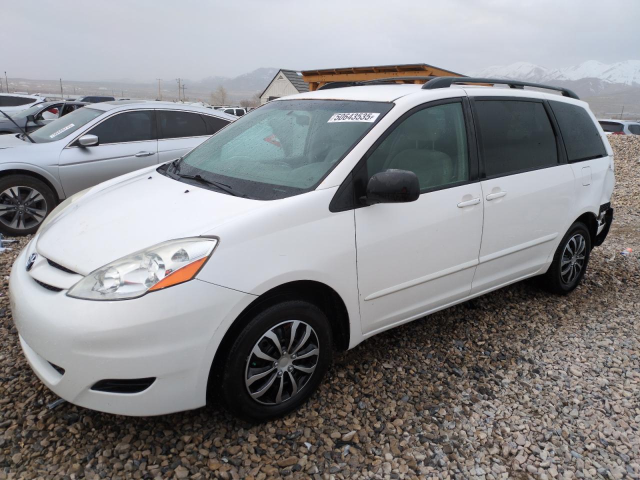 TOYOTA SIENNA CE 2006