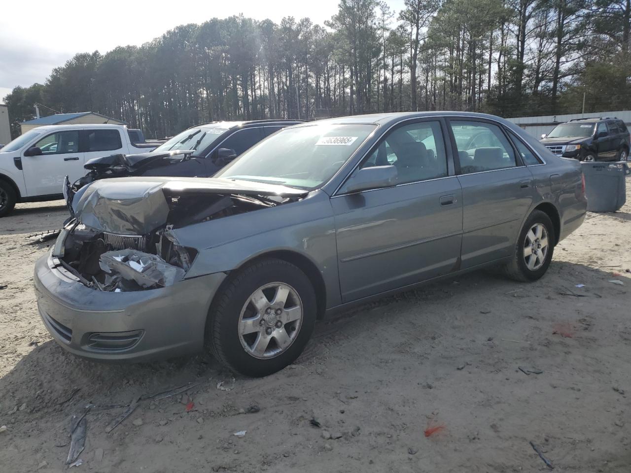 TOYOTA AVALON XL 2001