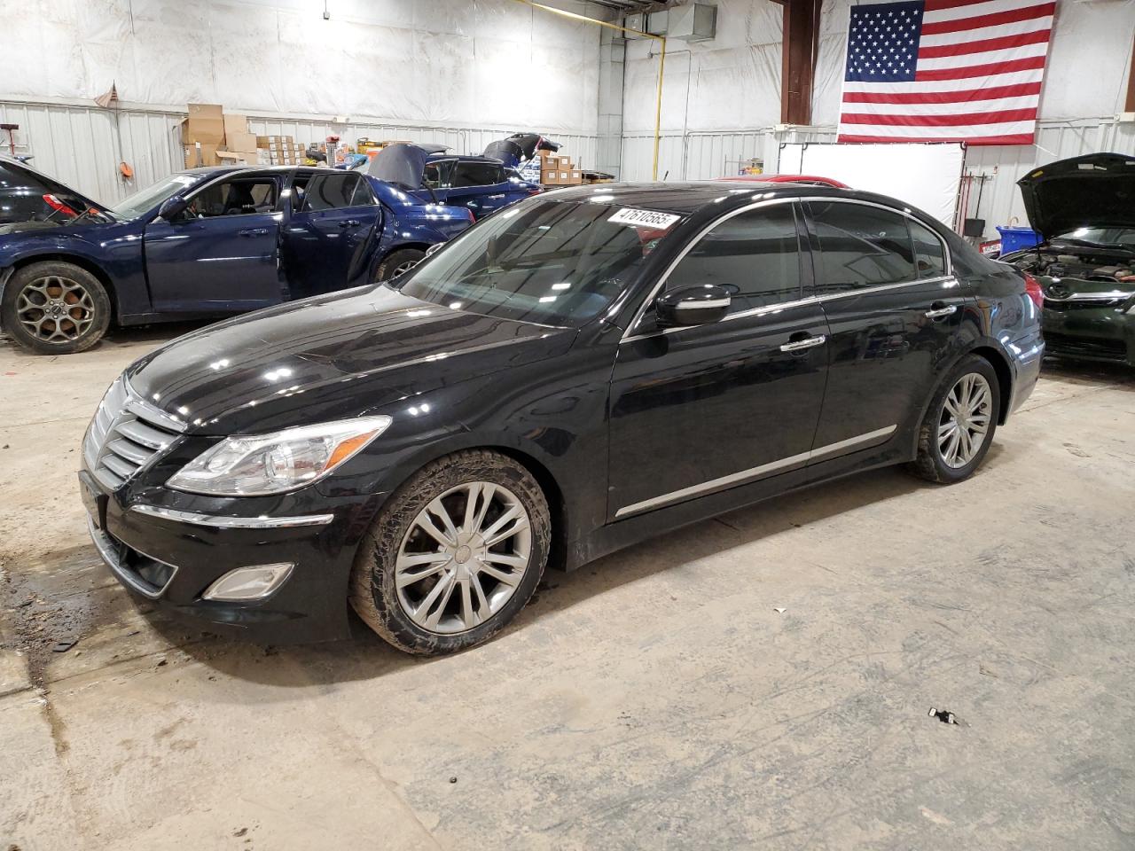 HYUNDAI GENESIS 4. 2012