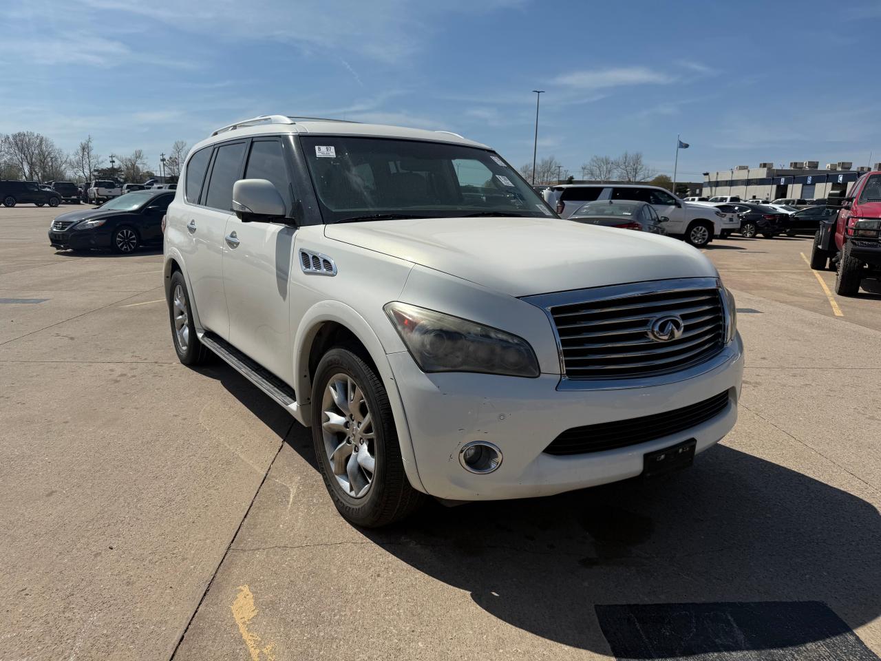INFINITI QX56 2011