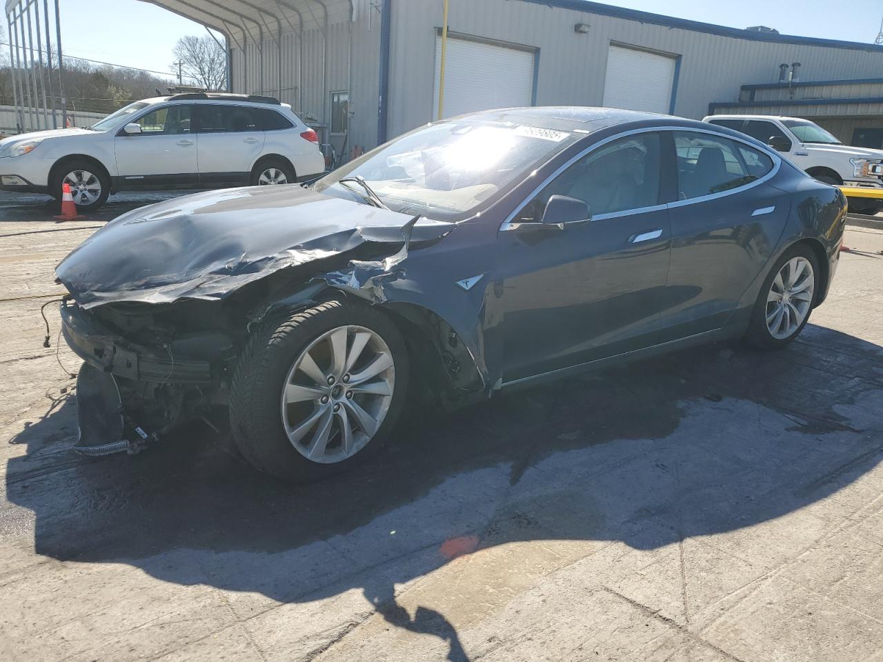 TESLA MODEL S 2015
