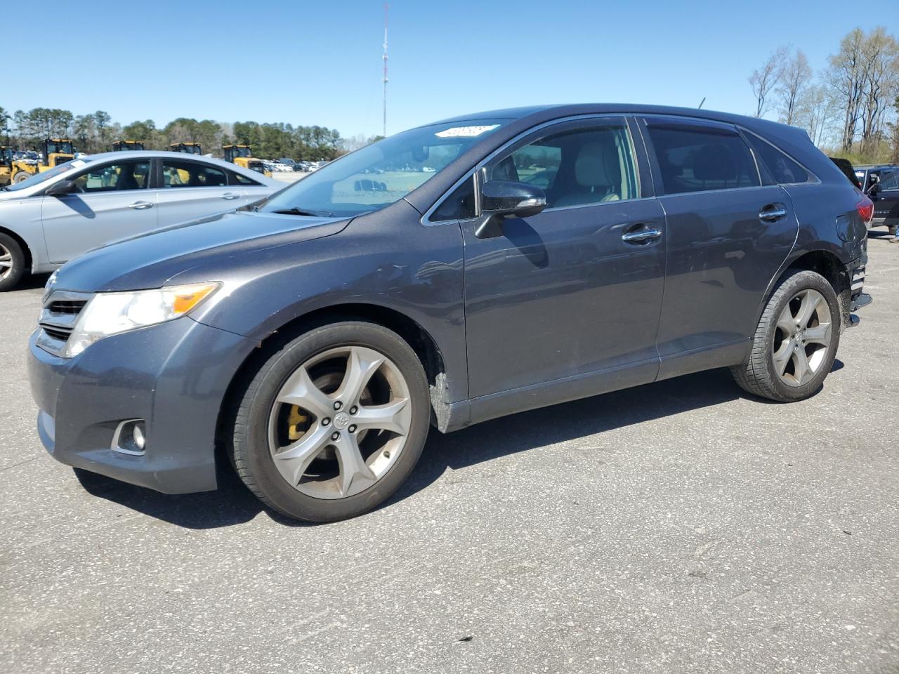 TOYOTA VENZA LE 2013