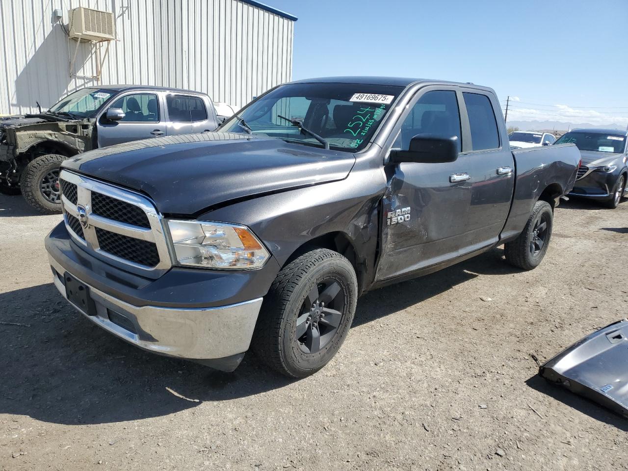 RAM 1500 SLT 2015