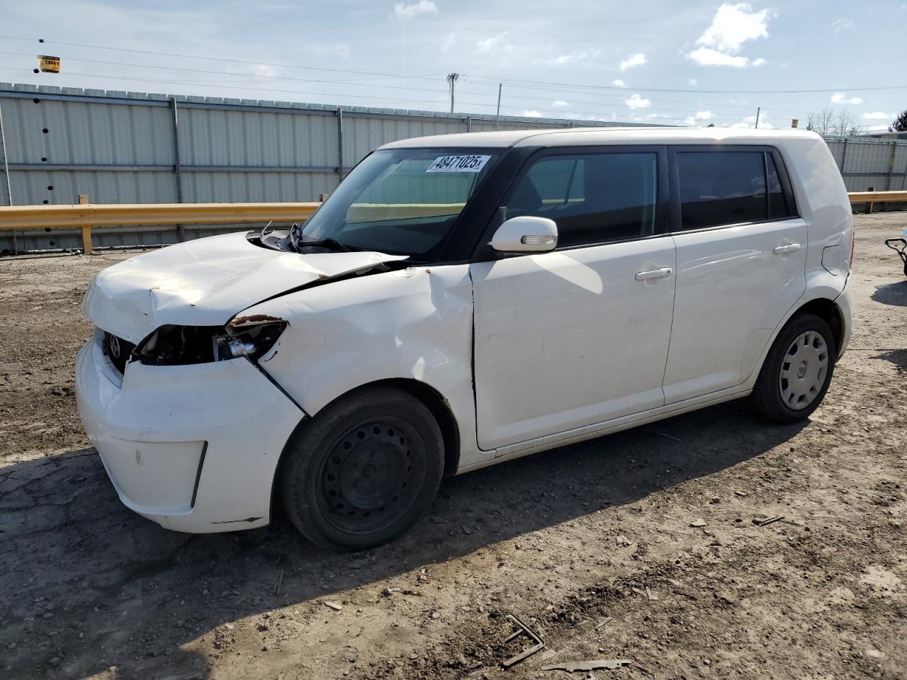 TOYOTA SCION XB 2010