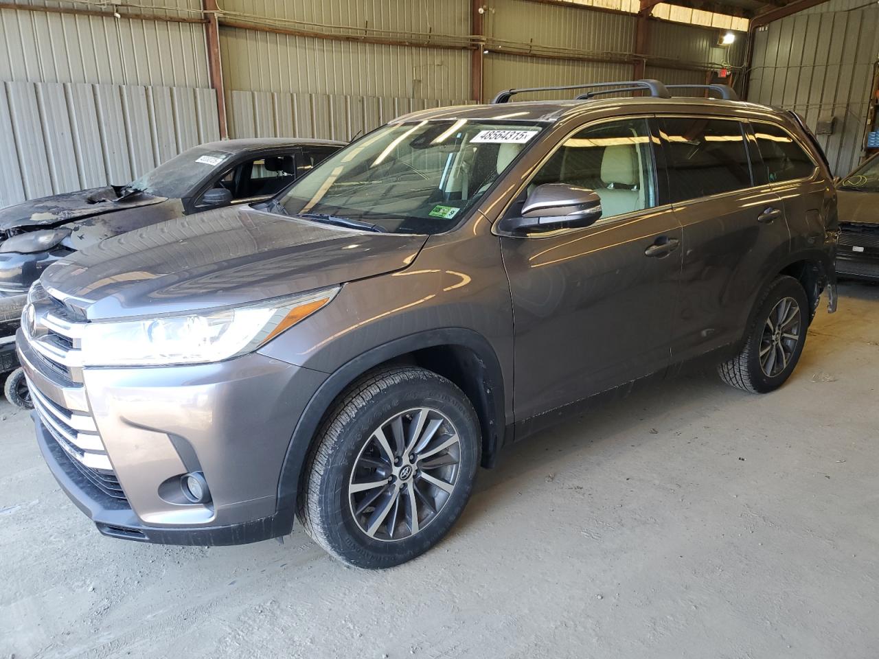 TOYOTA HIGHLANDER 2019