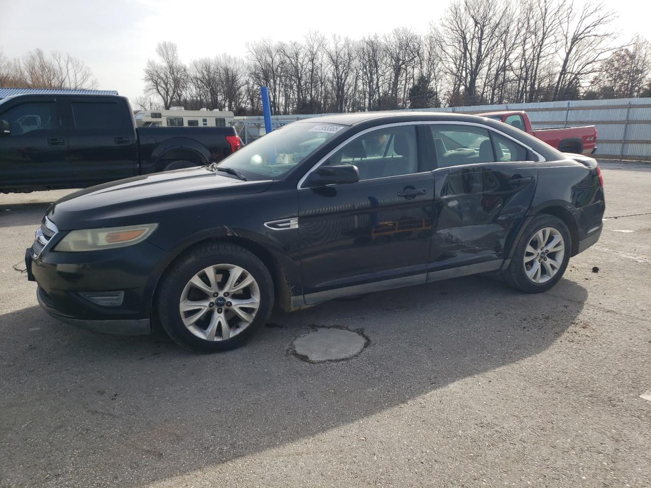 FORD TAURUS SEL 2011