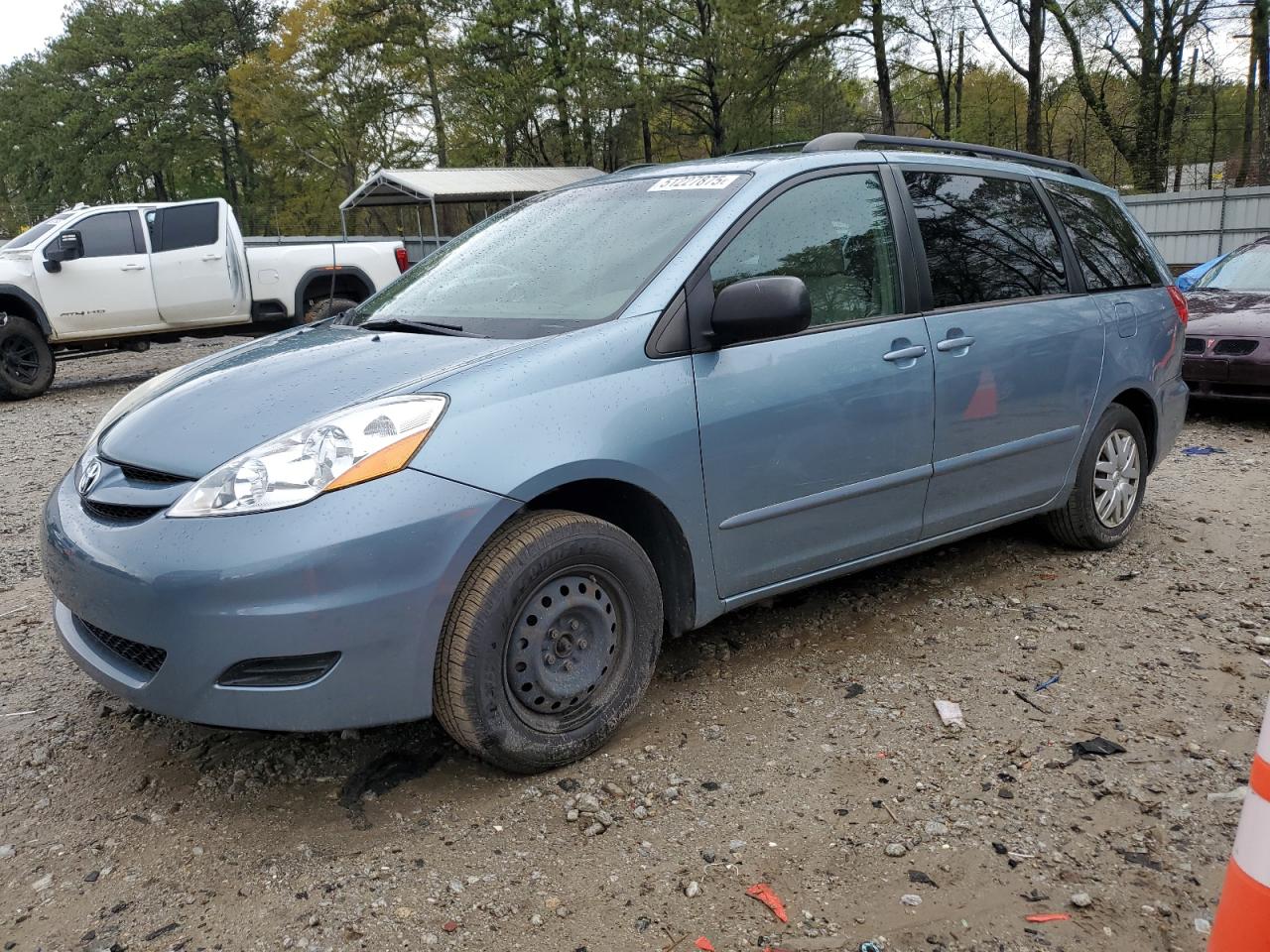 TOYOTA SIENNA CE 2009