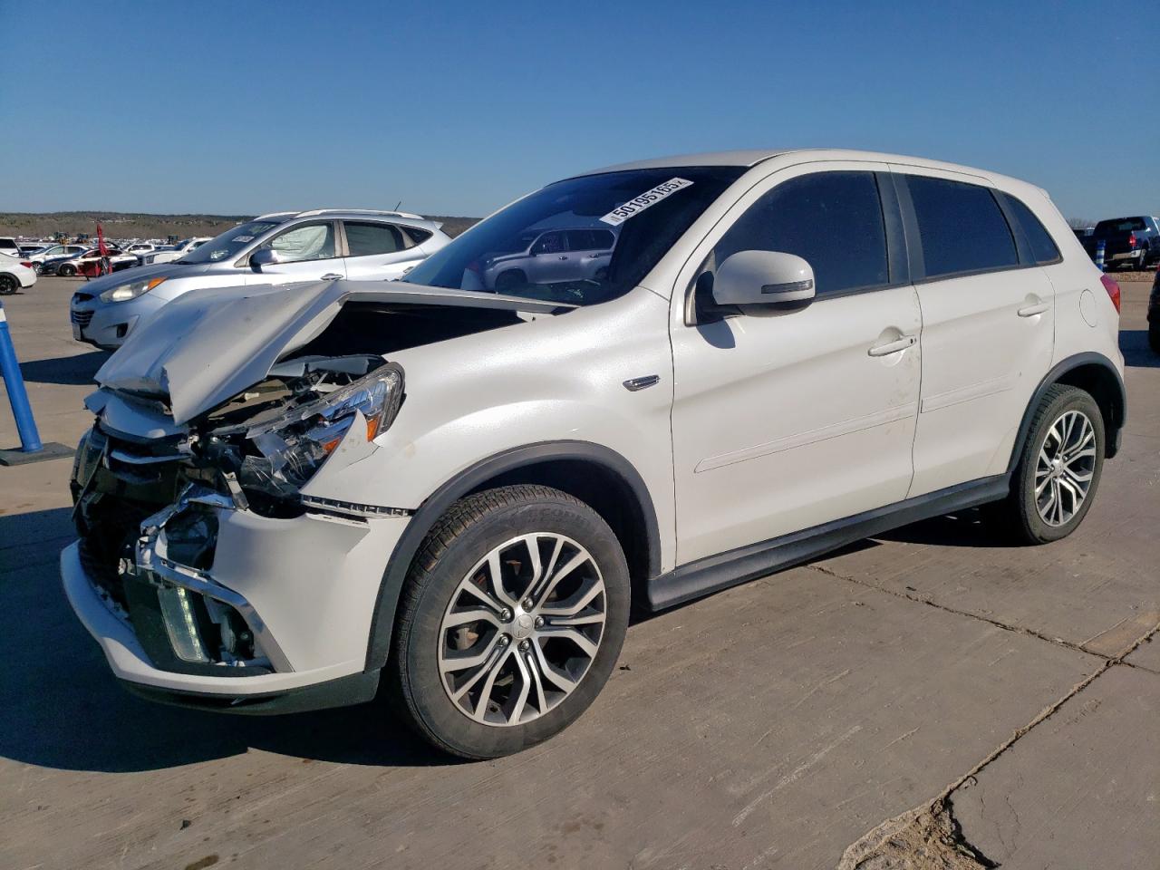 MITSUBISHI OUTLANDER 2018