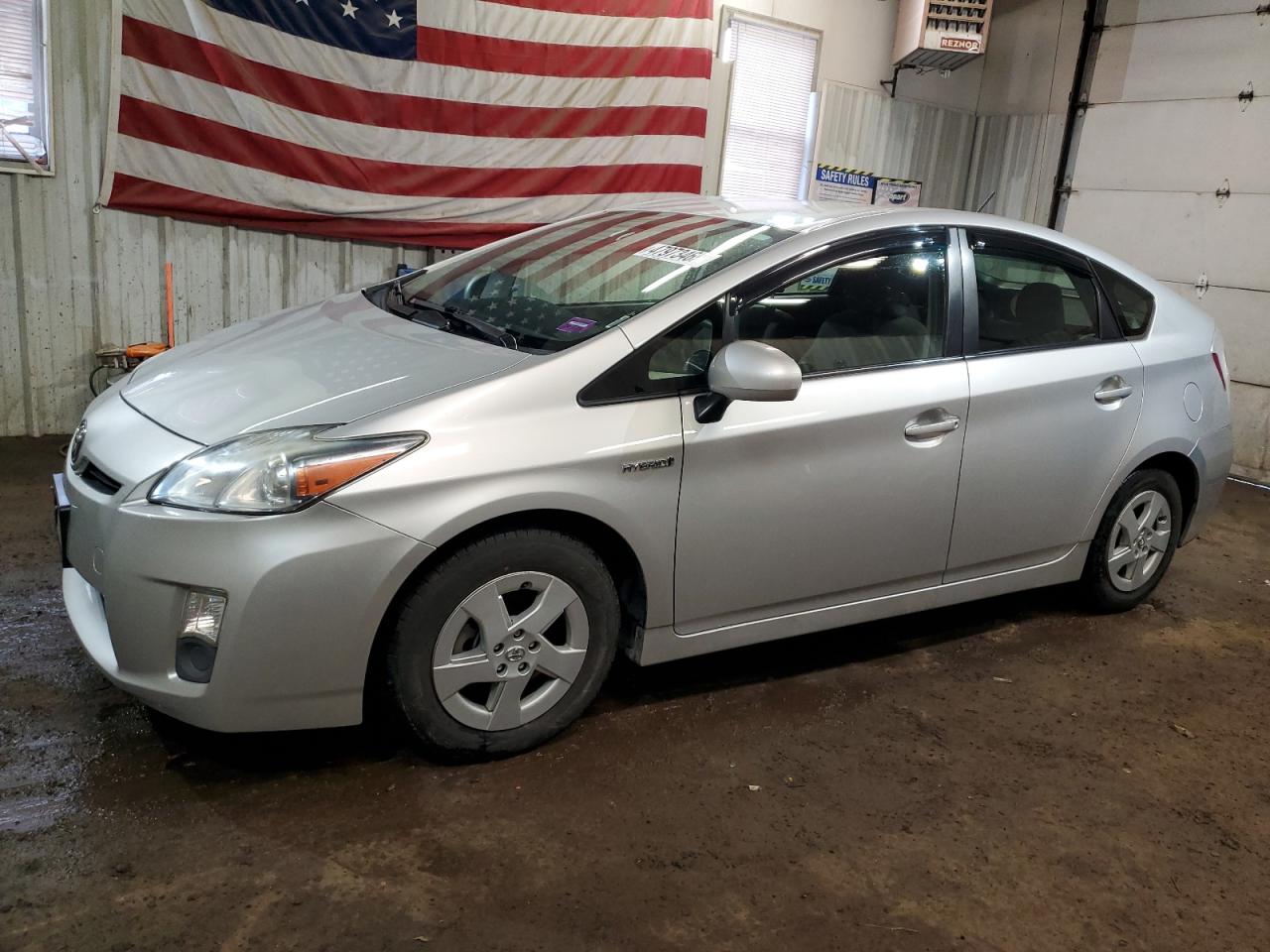TOYOTA PRIUS 2011