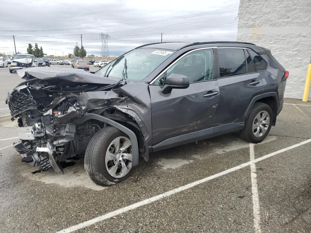TOYOTA RAV4 LE 2021