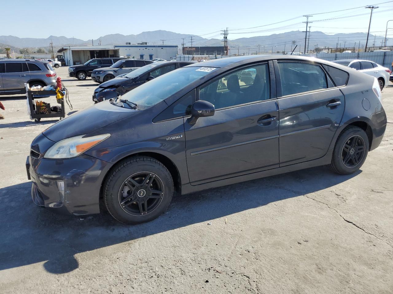 TOYOTA PRIUS 2012
