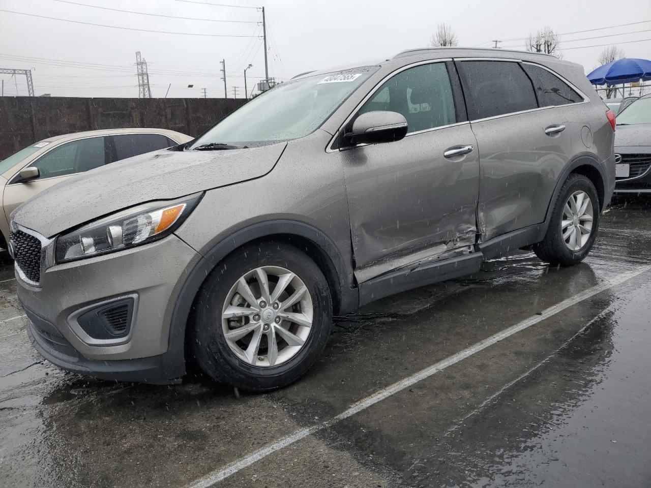 KIA SORENTO LX 2017