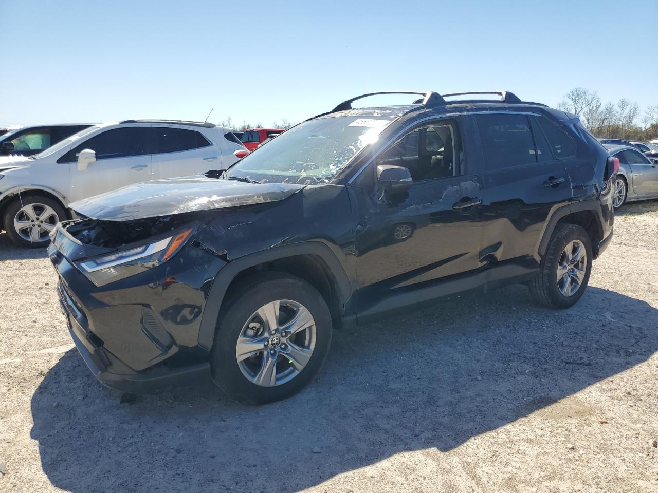 TOYOTA RAV4 XLE 2022