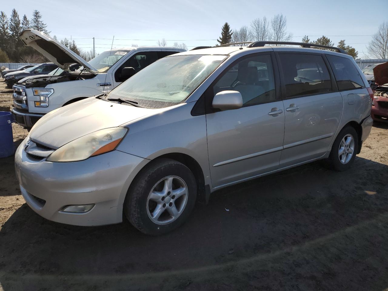 TOYOTA SIENNA CE 2007