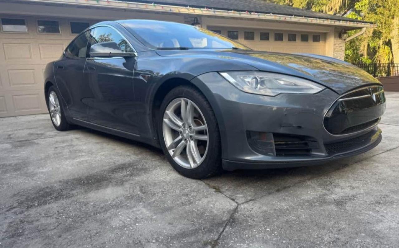 TESLA MODEL S 2013
