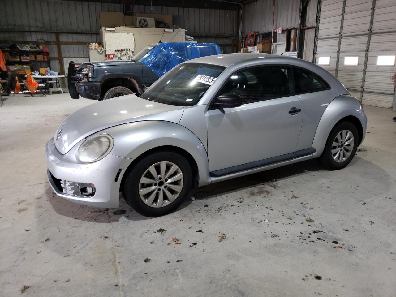VOLKSWAGEN BEETLE 2014