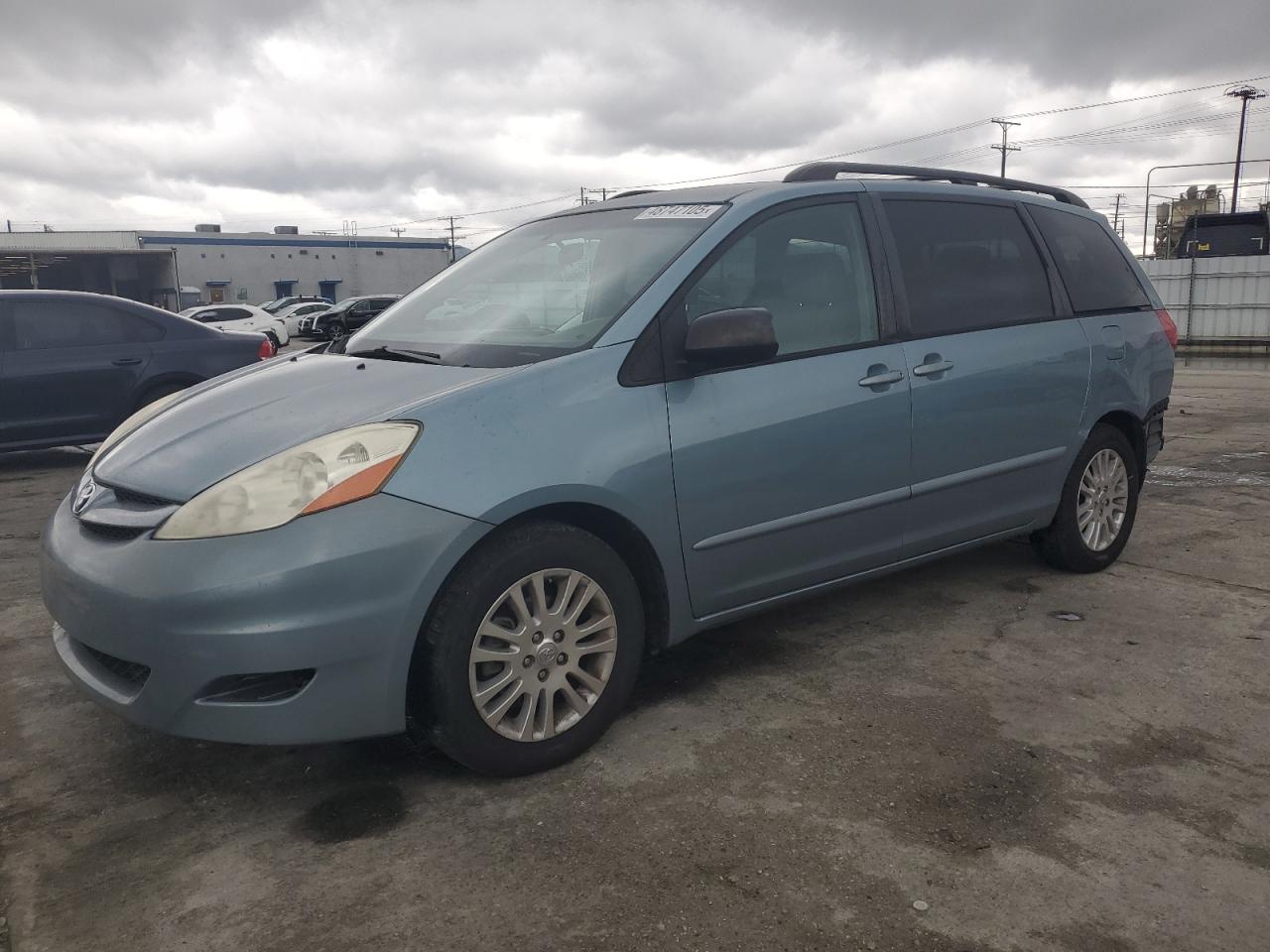 TOYOTA SIENNA CE 2008