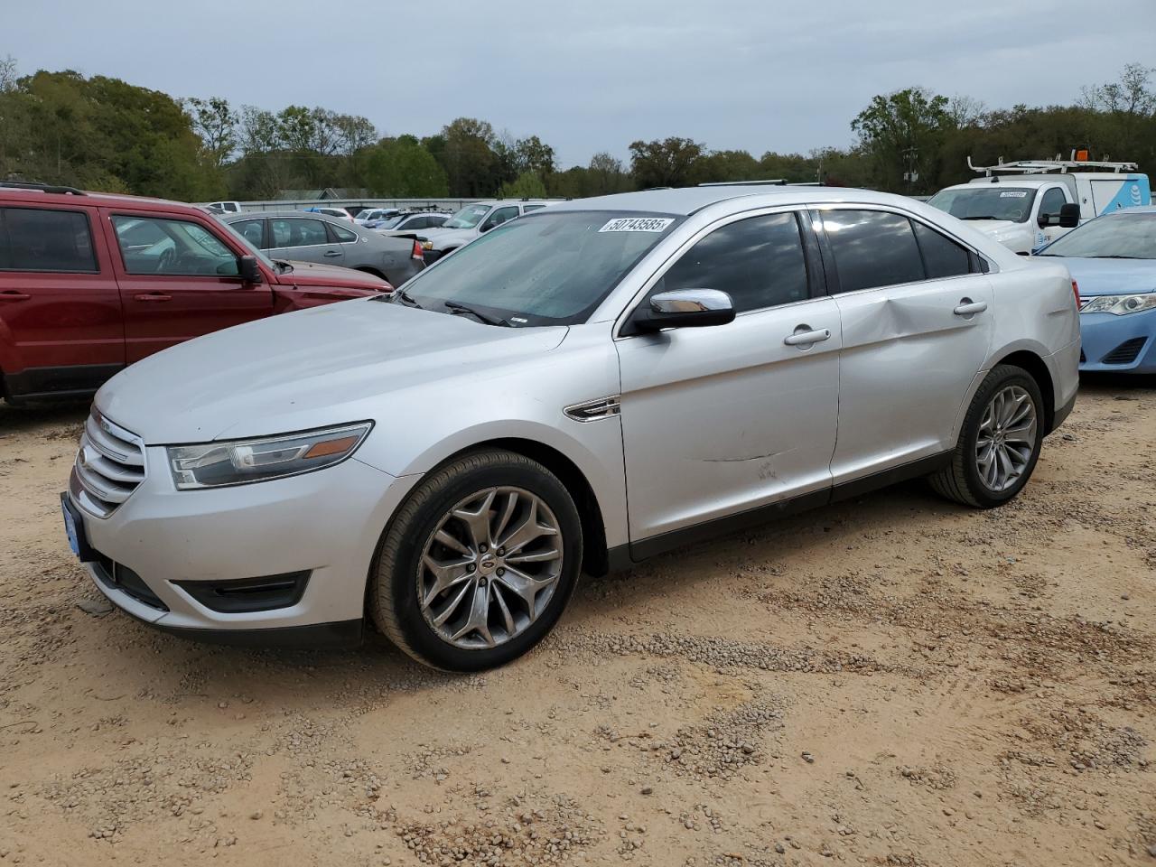 FORD TAURUS LIM 2013