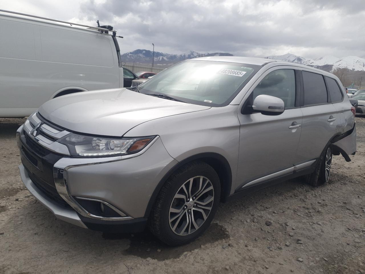 MITSUBISHI OUTLANDER 2018