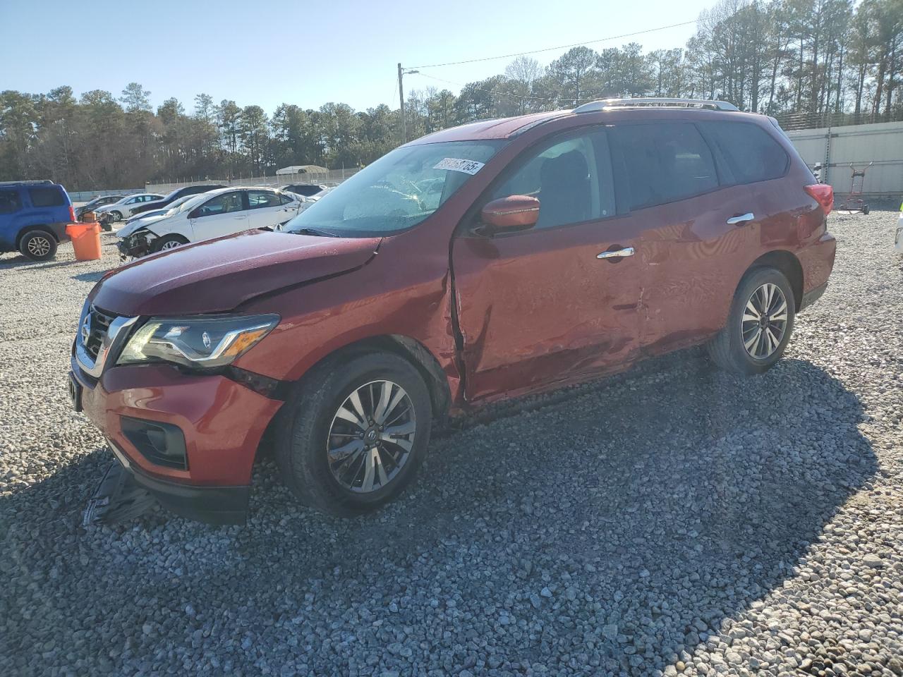 NISSAN PATHFINDER 2017