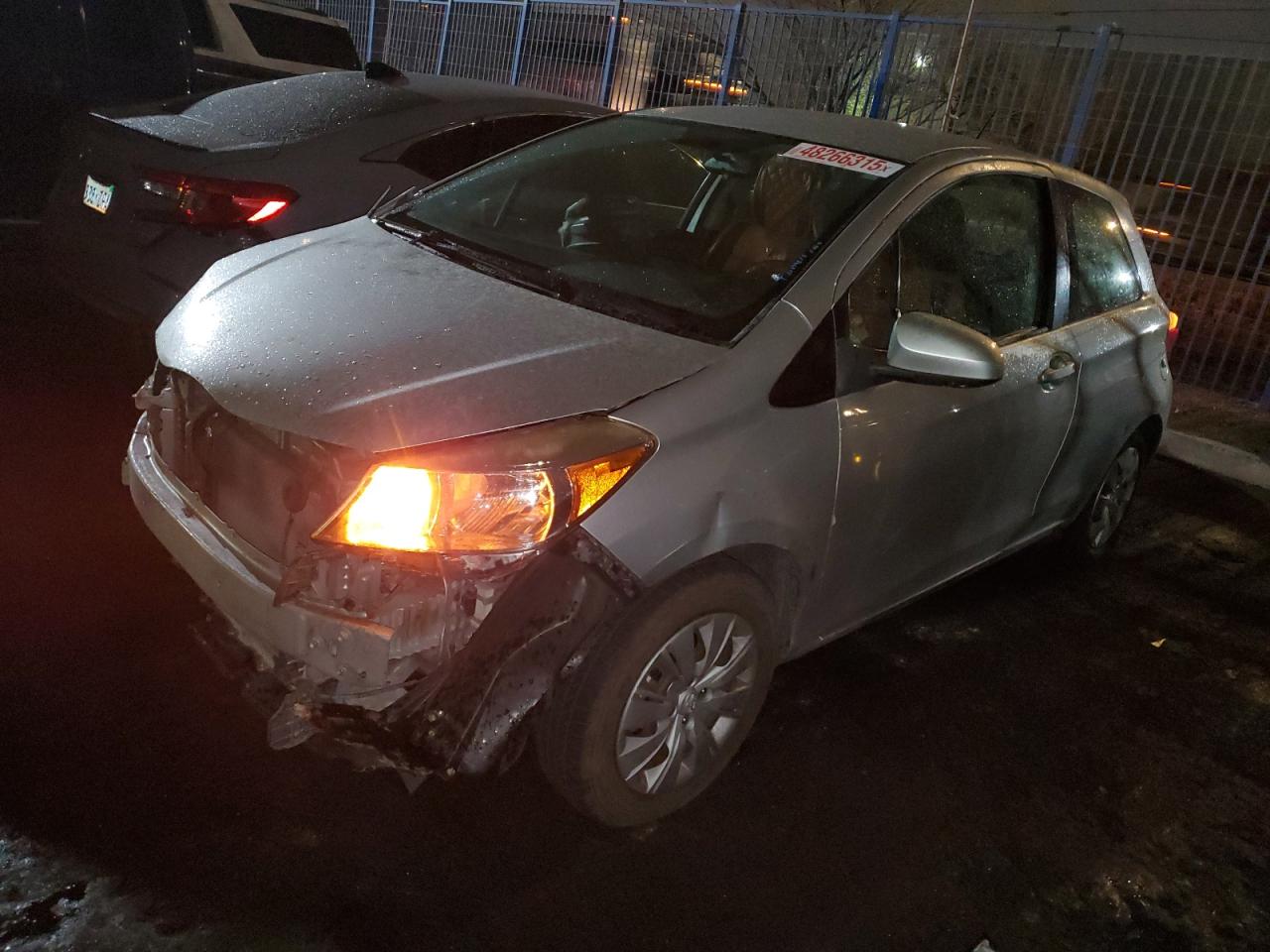 TOYOTA YARIS 2012