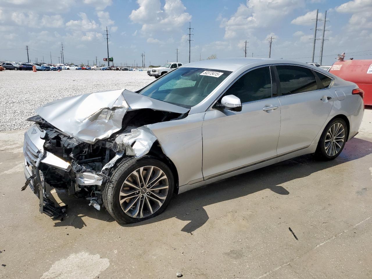HYUNDAI GENESIS 3. 2015