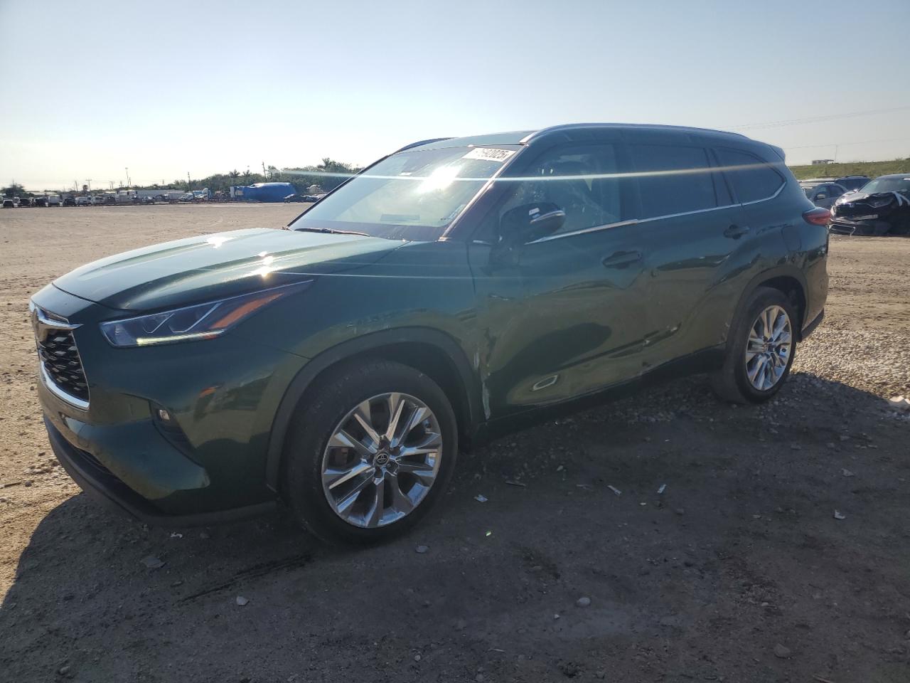 TOYOTA HIGHLANDER 2023