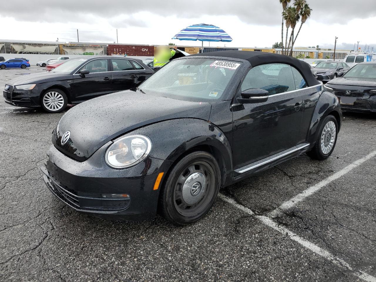 VOLKSWAGEN BEETLE 2014