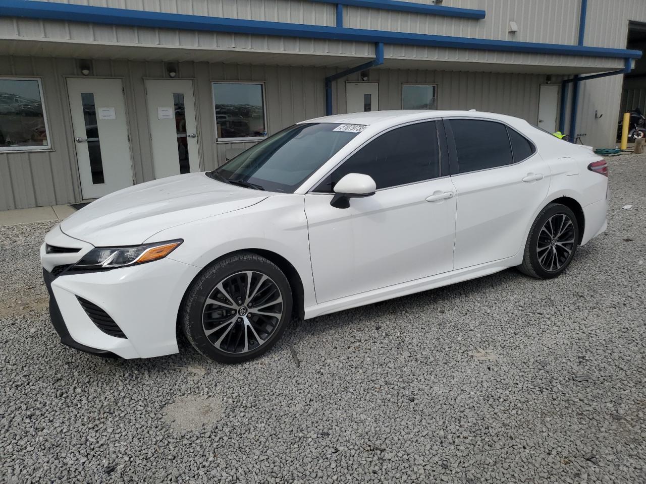 TOYOTA CAMRY L 2019