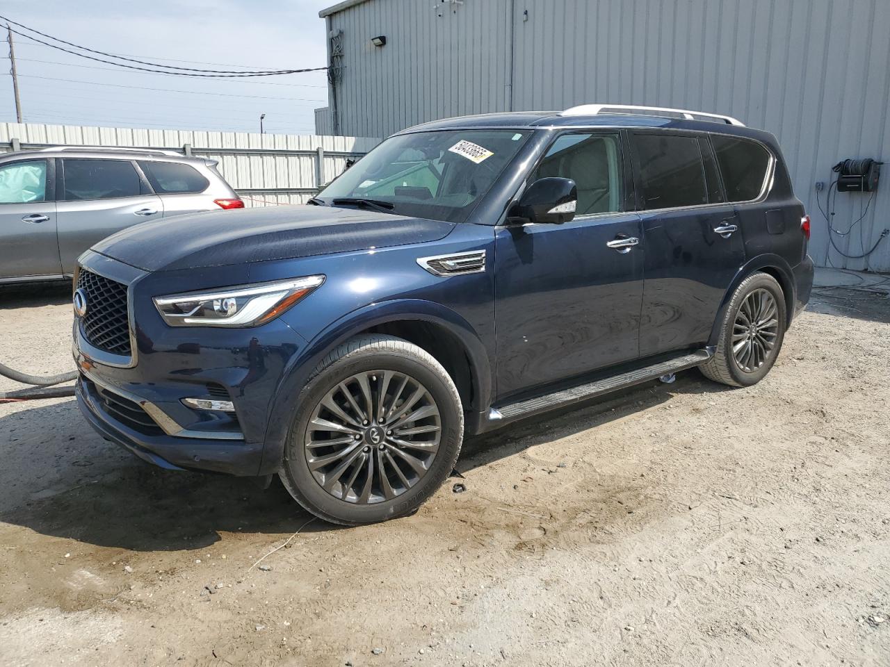 INFINITI QX80 LUXE 2023