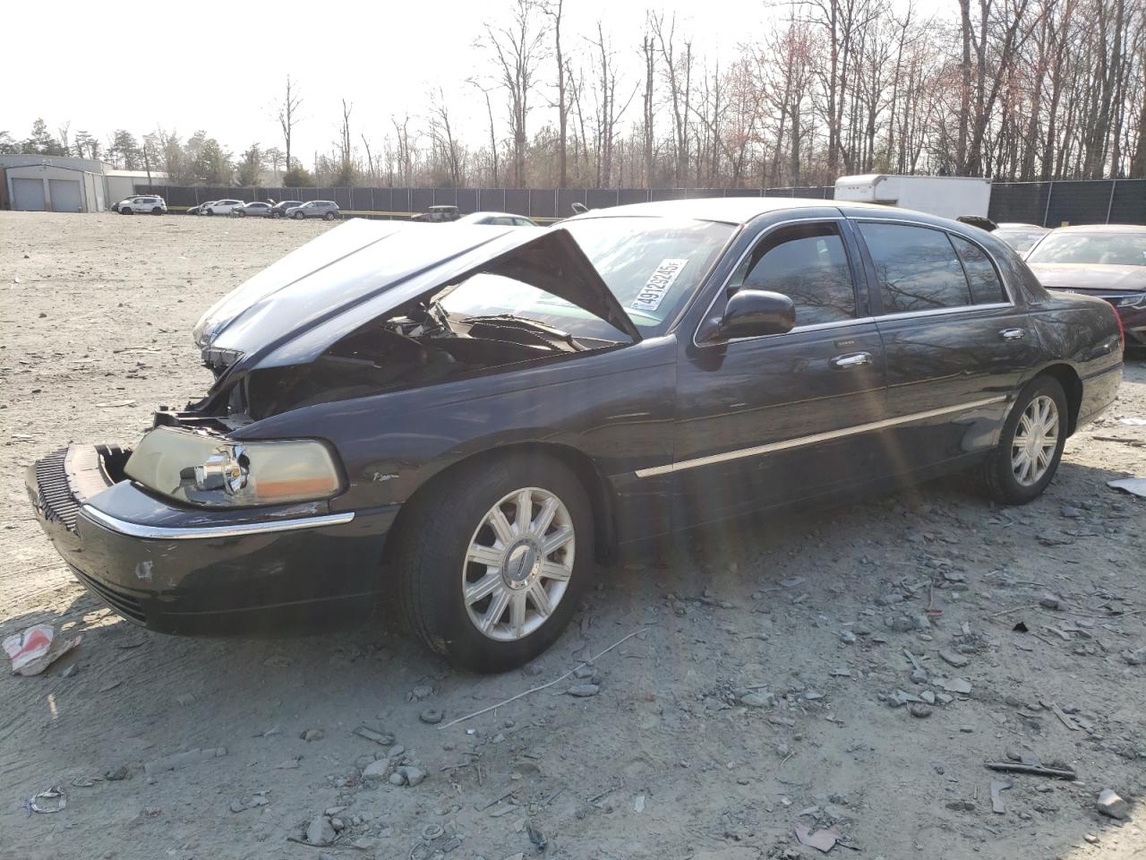 LINCOLN TOWN CAR S 2008