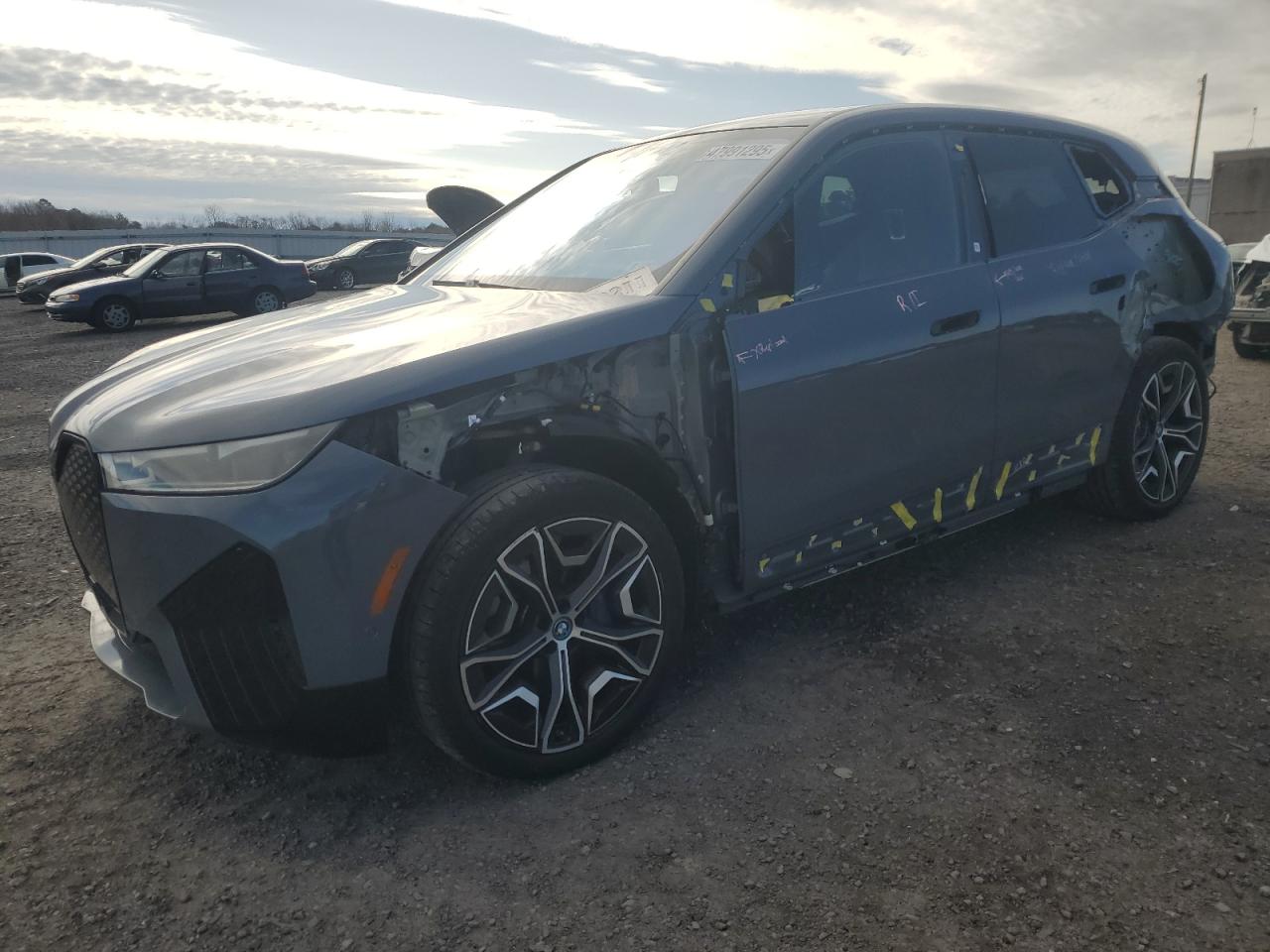 BMW IX XDRIVE5 2024