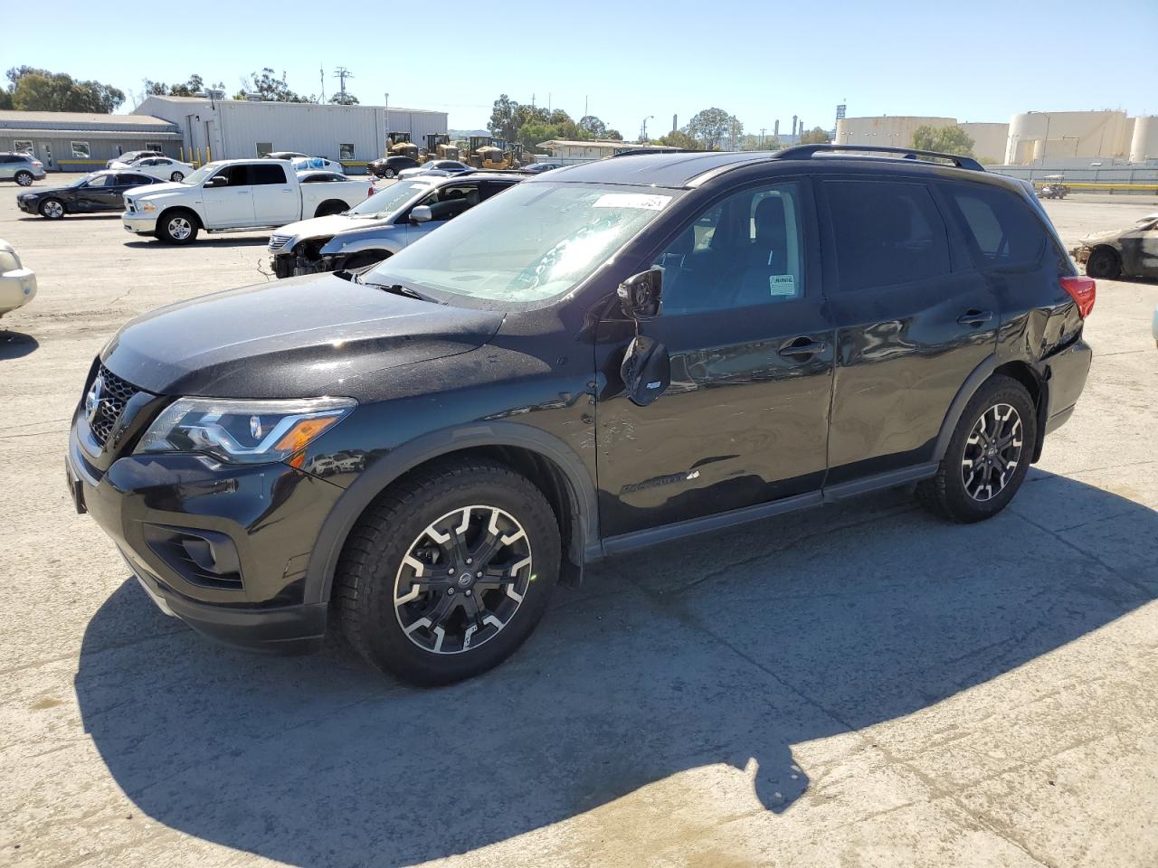 NISSAN PATHFINDER 2019