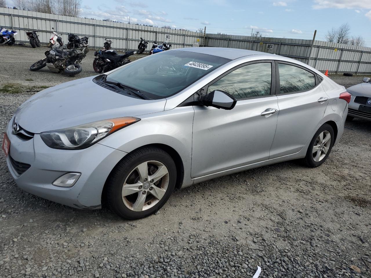 HYUNDAI ELANTRA GL 2012