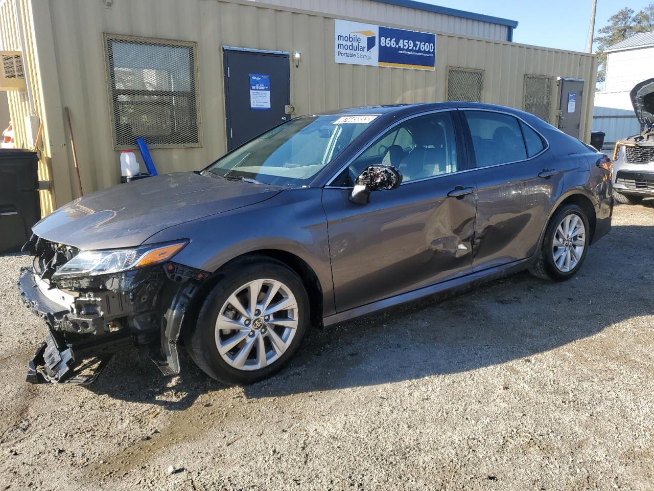 TOYOTA CAMRY LE 2023