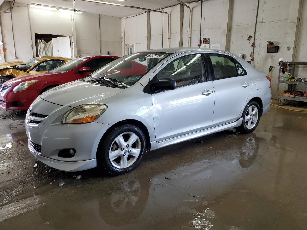 TOYOTA YARIS 2008