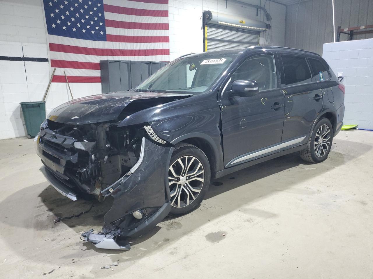 MITSUBISHI OUTLANDER 2016