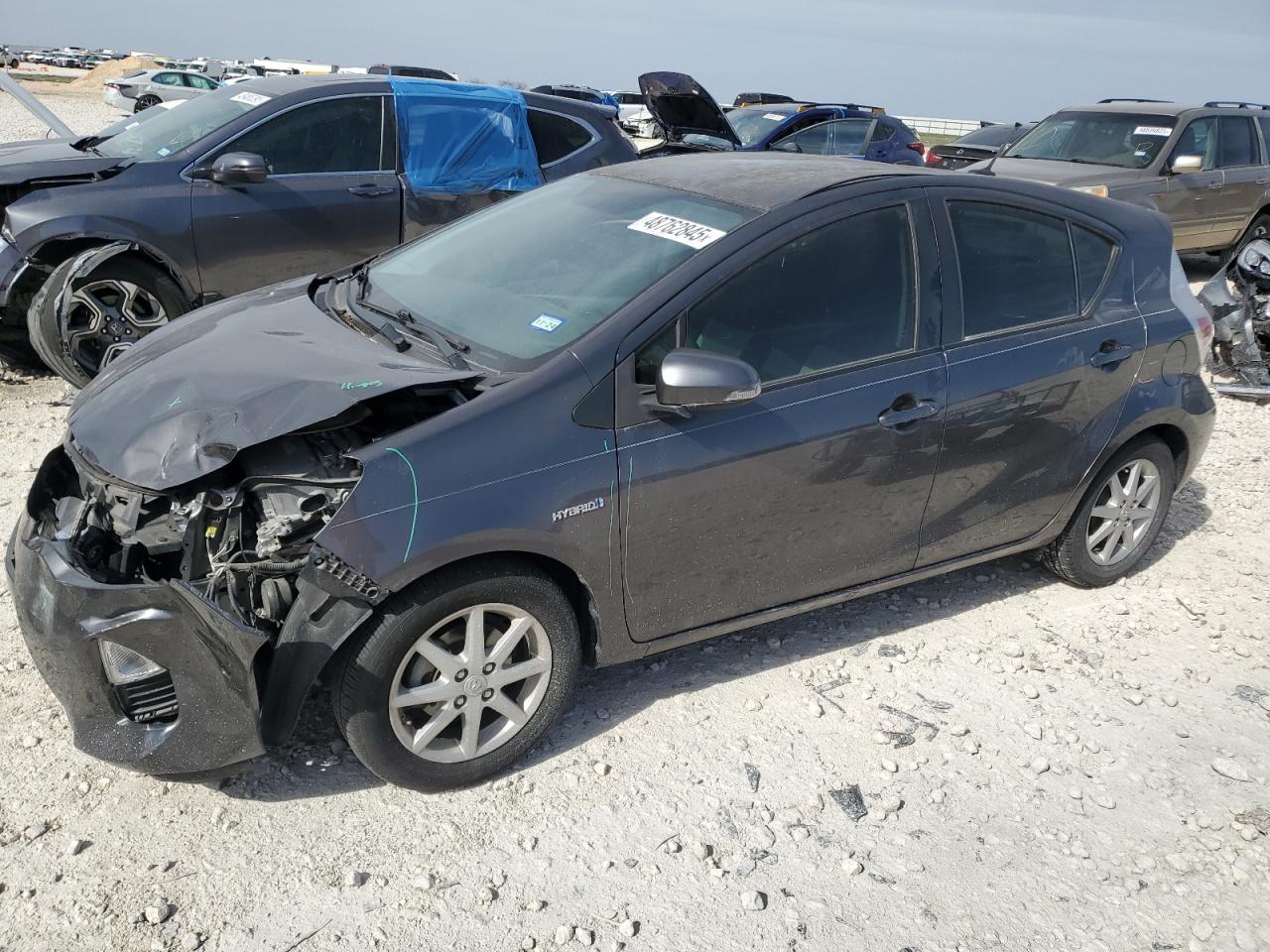 TOYOTA PRIUS C 2013