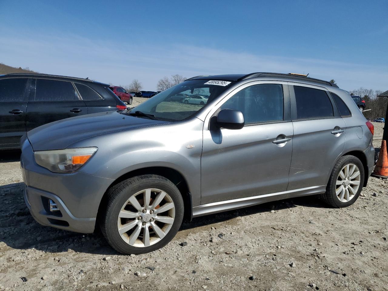 MITSUBISHI OUTLANDER 2011