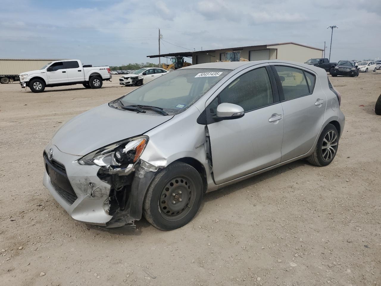 TOYOTA PRIUS C 2015
