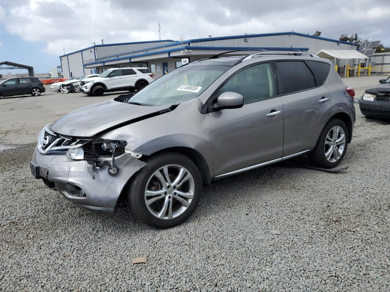 NISSAN MURANO S 2011