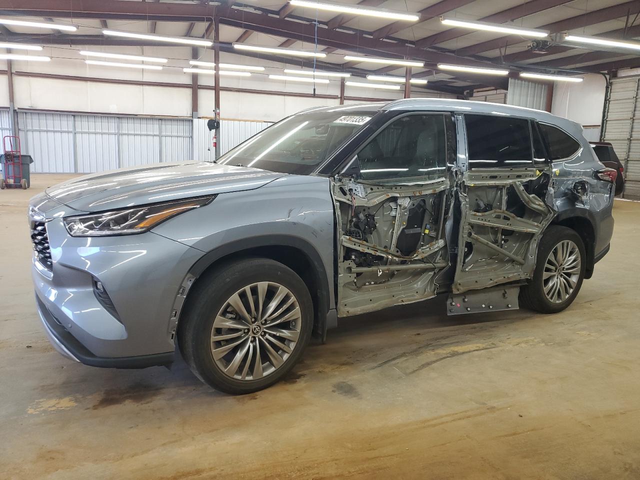 TOYOTA HIGHLANDER 2022